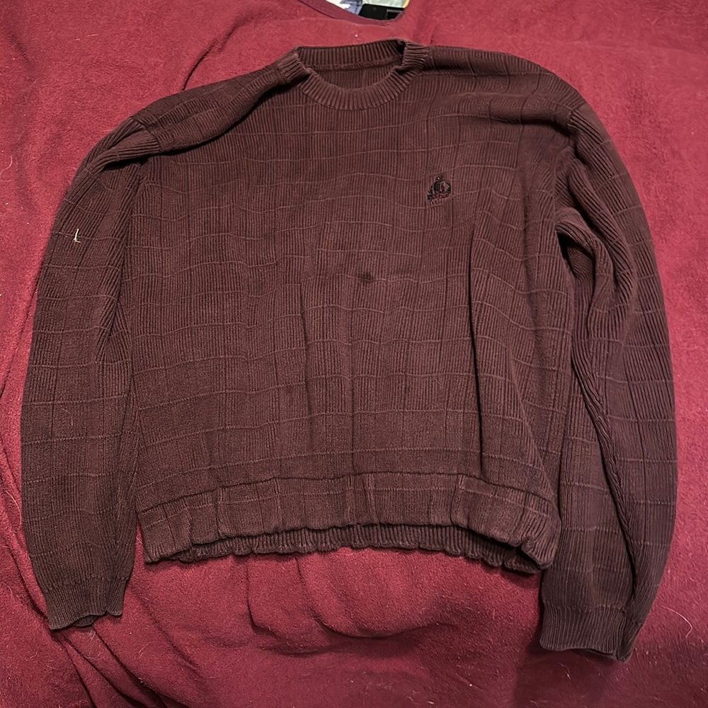 Dark red heavy sweater IZOD stretchy warm